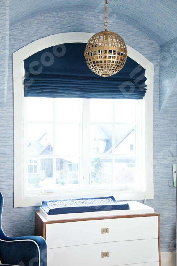 Римская штора «Кортин» на арочное окно из любой ткани